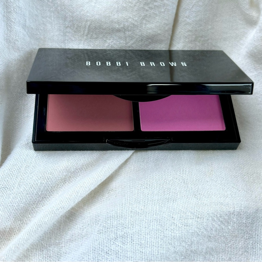 ❗️SALE❗️✨Bobbi Brown Blush Duo - Rich & Vibrant in Sand Pink/Pale Pink✨